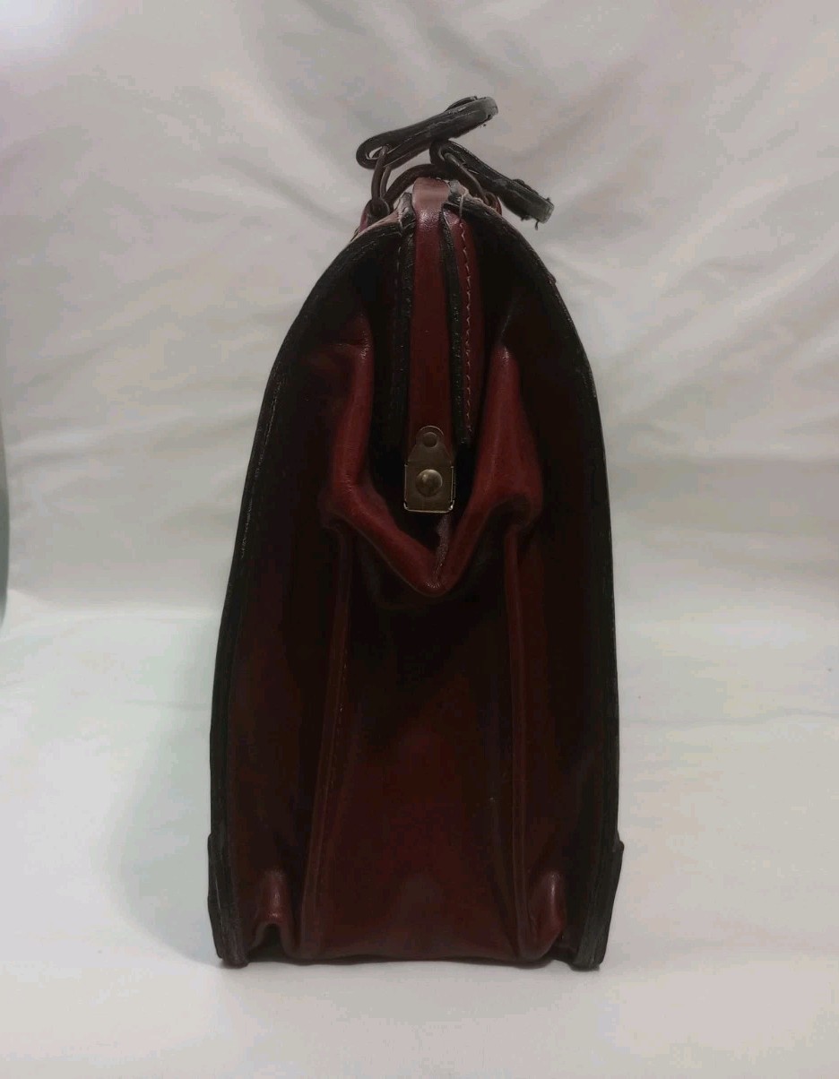 Vintage Leather Presto Lock Attache Briefcase – Top Open