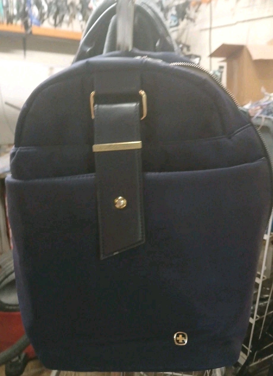 Swiss Gear Multi Pocket Laptop Tablet Airflow Cushioned Alexa Backpack. 964