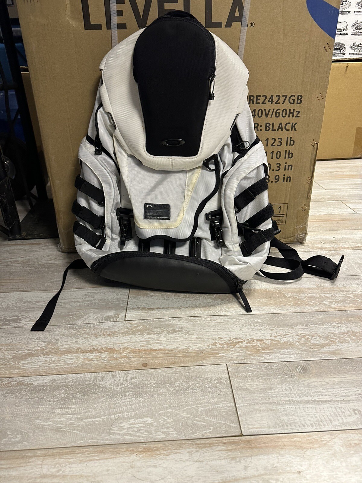 **RARE** Oakley White Kitchen Sink Backpack