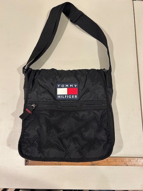90s Vintage Tommy Hilfiger Side Cross Bag Nylon Bag Adjustable Strap