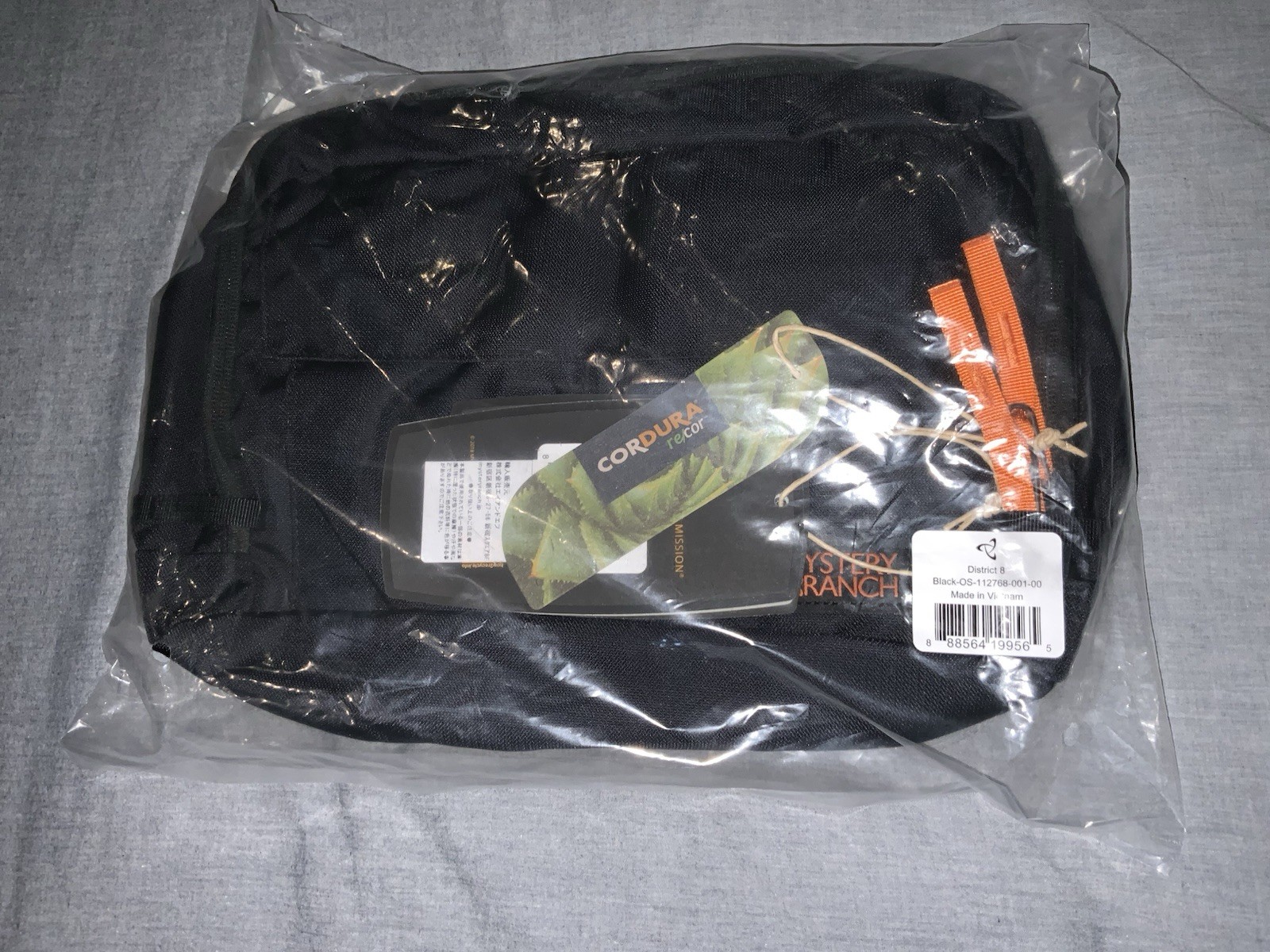 MYSTERY RANCH DISTRICT 8L BLACK Shoulder Bag 112768-001 Black New From Japan