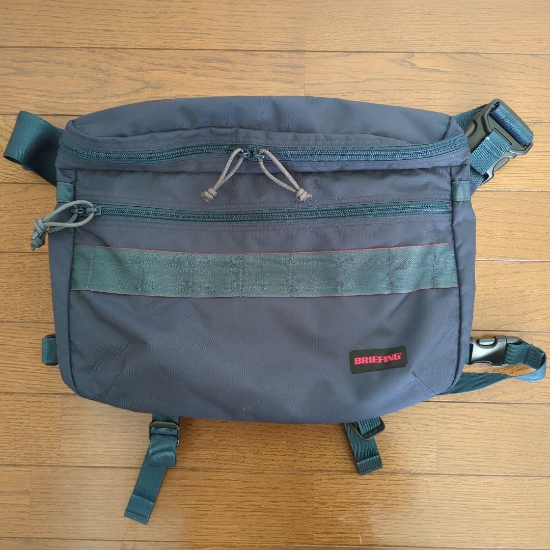 Briefing x UNITED ARROWS Navy Shoulder Bag, Custom-made, Used
