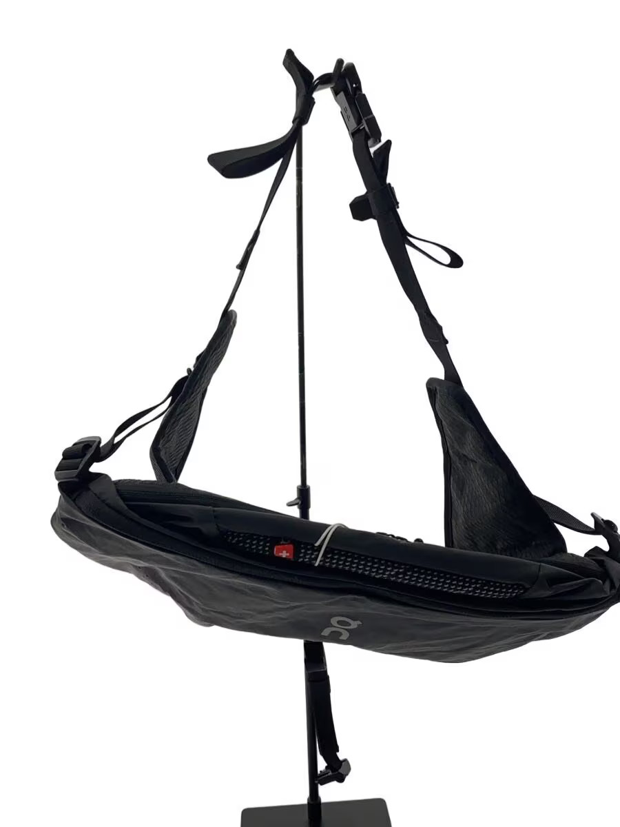 On SLING PACK 9L Shoulder Bag, Nylon, Black (Solid Color)
