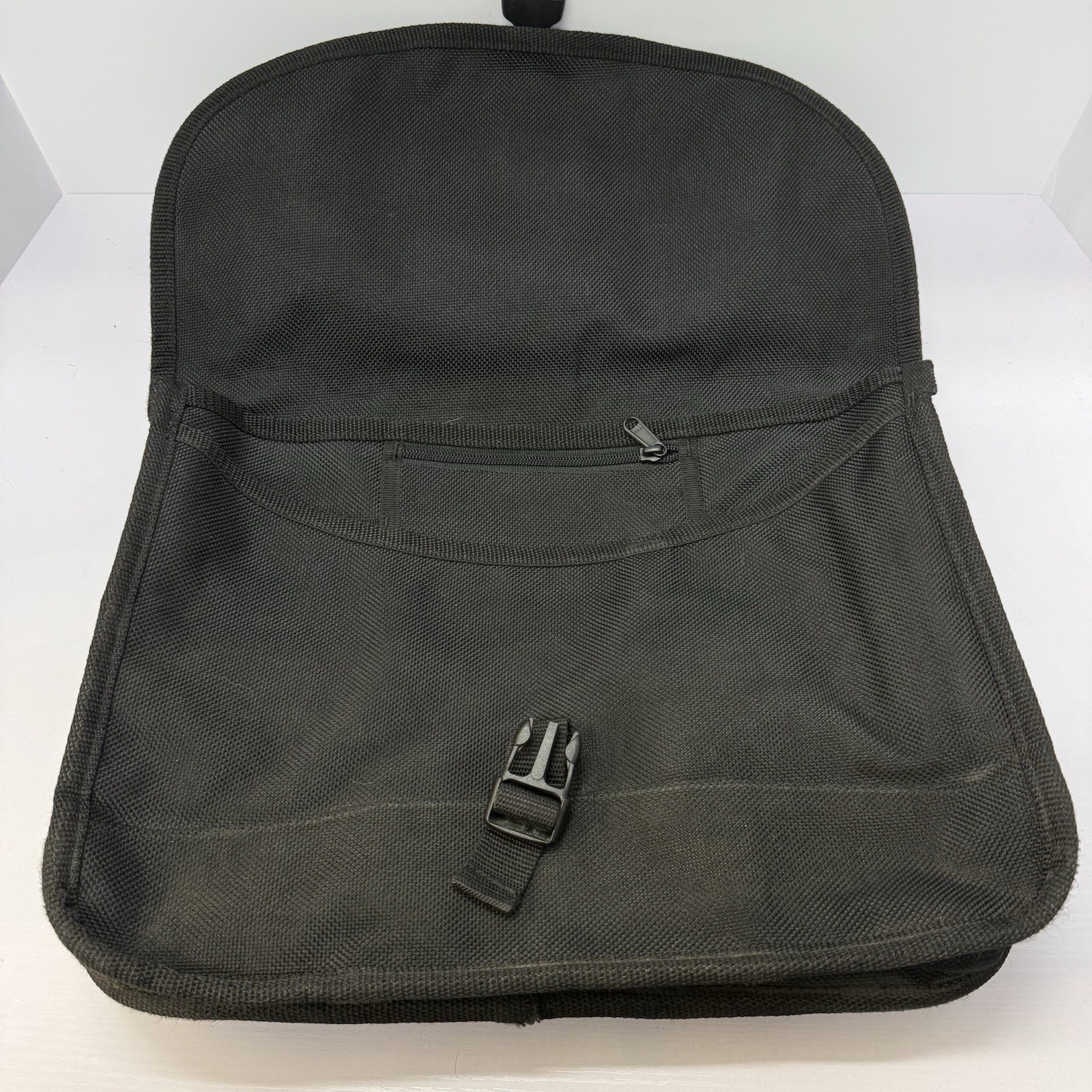 Duluth Trading Co Black Briefcase Laptop Bag Multi-Pocket Work Messenger Case