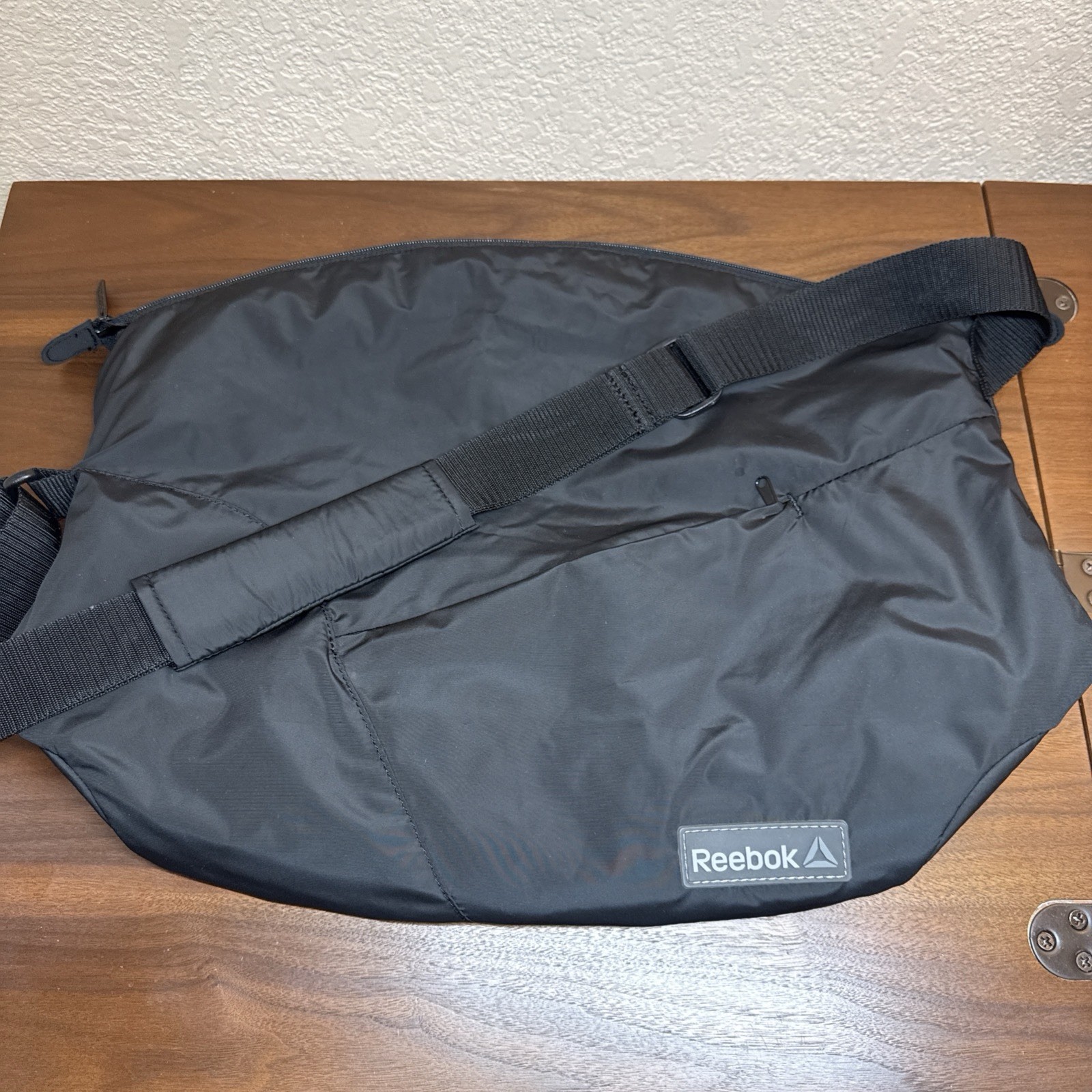 Reebok Classic Foundation Grip Nylon Black Sports Shoulder Bag Gym Lightweight