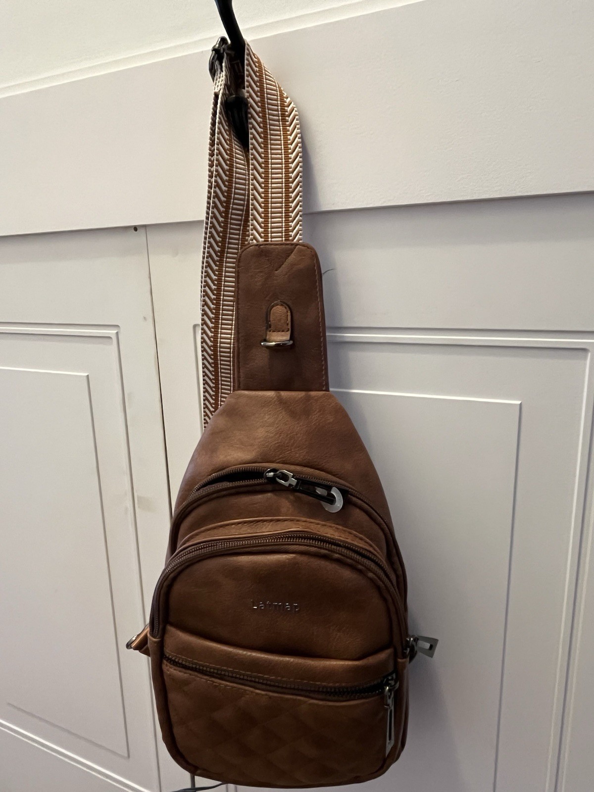 Latmap Brown Crossbody Bag Men Adjustable Strap Diamond Pattern Inner Pockets