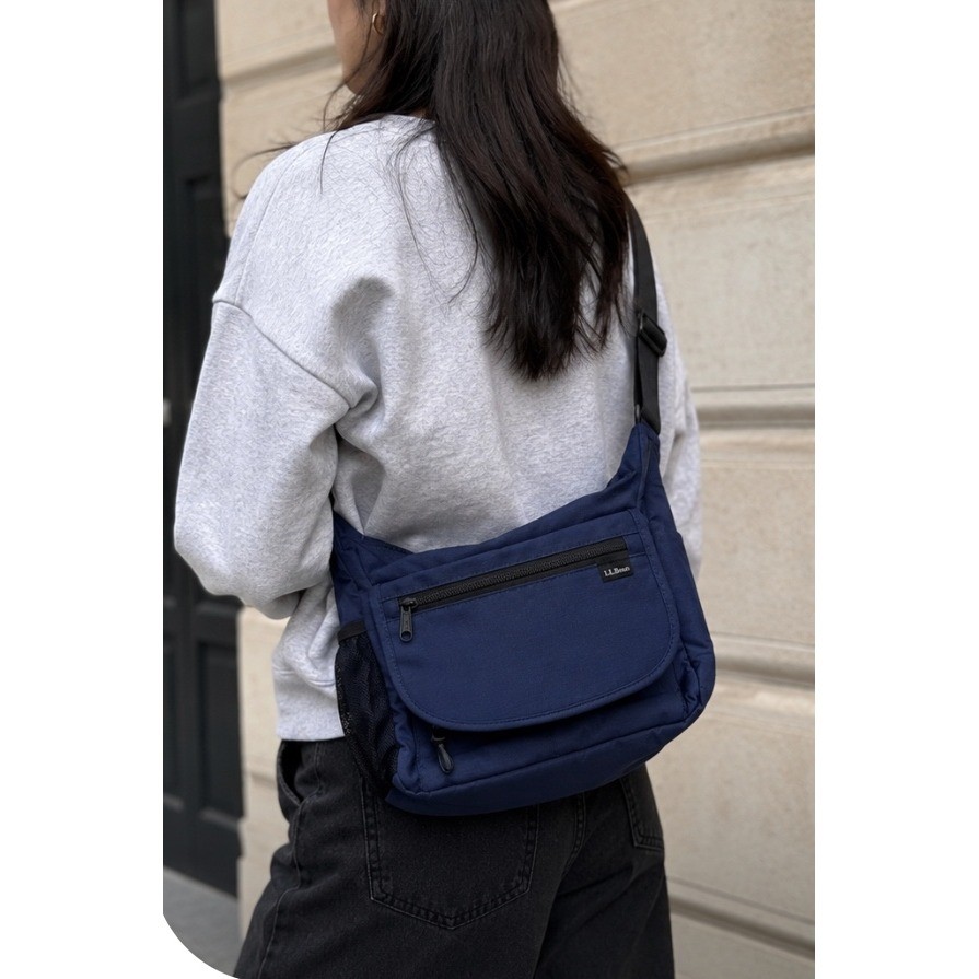 LL Bean Crossbody Messenger Bag Navy Blue Nylon Multi Pocket Shoulder Bag