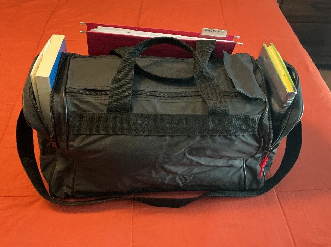 Nike Black Duffle Bag Gym Sports Travel Bag w/ Shoulder Strap Shoe Compartment