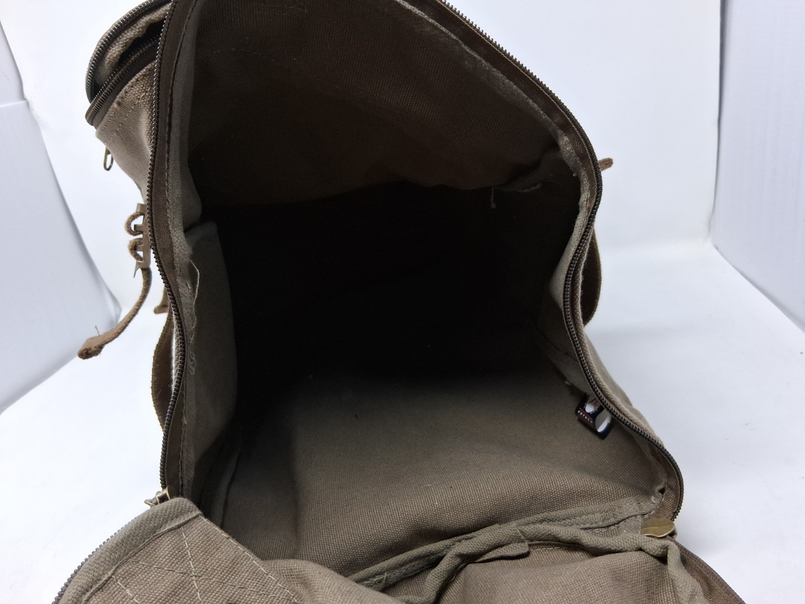 Rothco Convertible 19″ Canvas Duffle/Backpack – Olive Drab/Brown