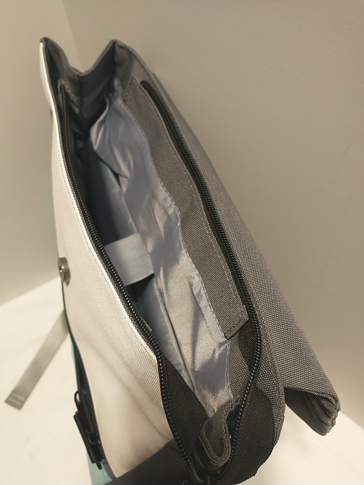 Backwoods Backpack Teal Blue White Gray New No Tags Read Desc See Pics