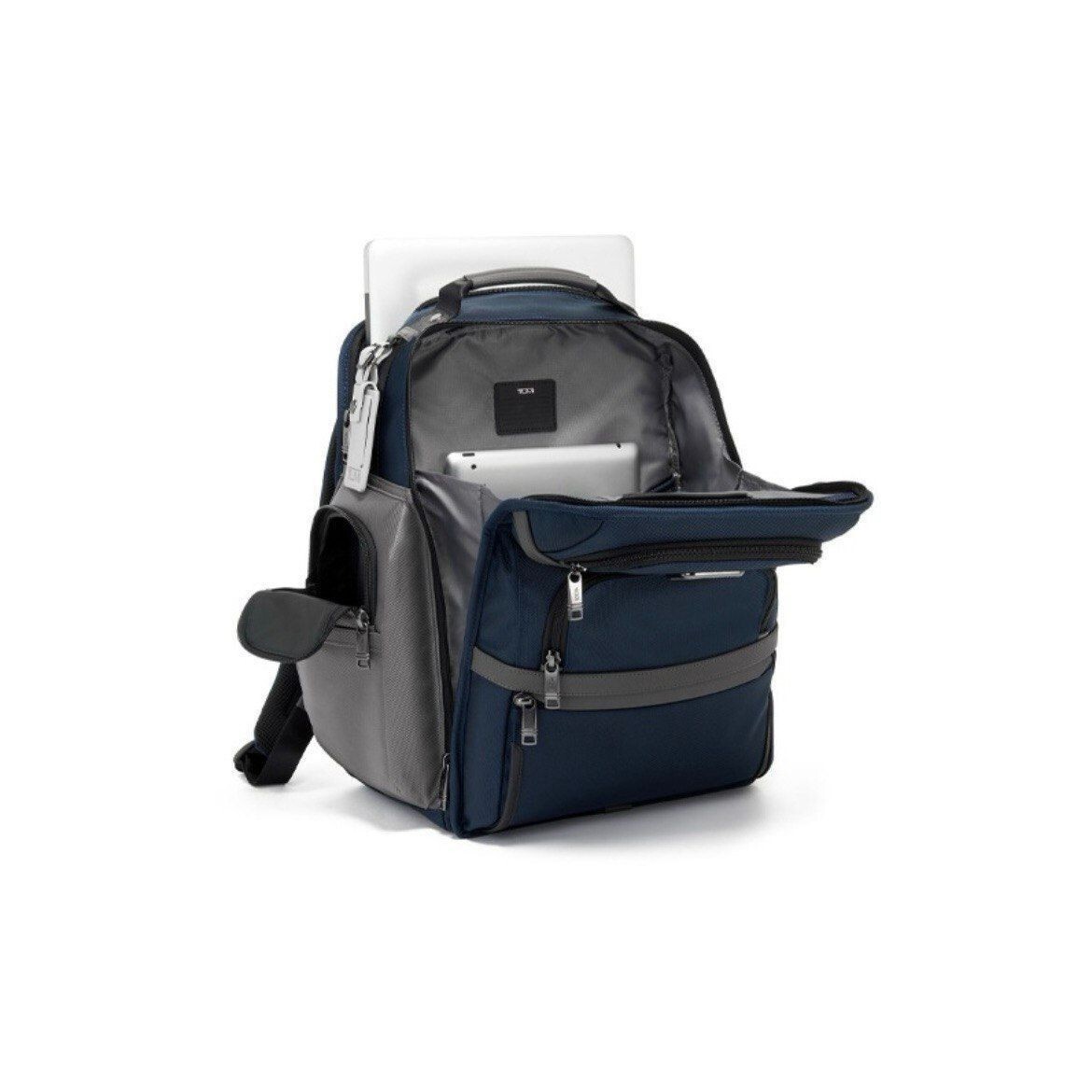 TUMI ALPHA3 Brief Pack Backpack Navy × White Ballistic Nylon Business Outlet