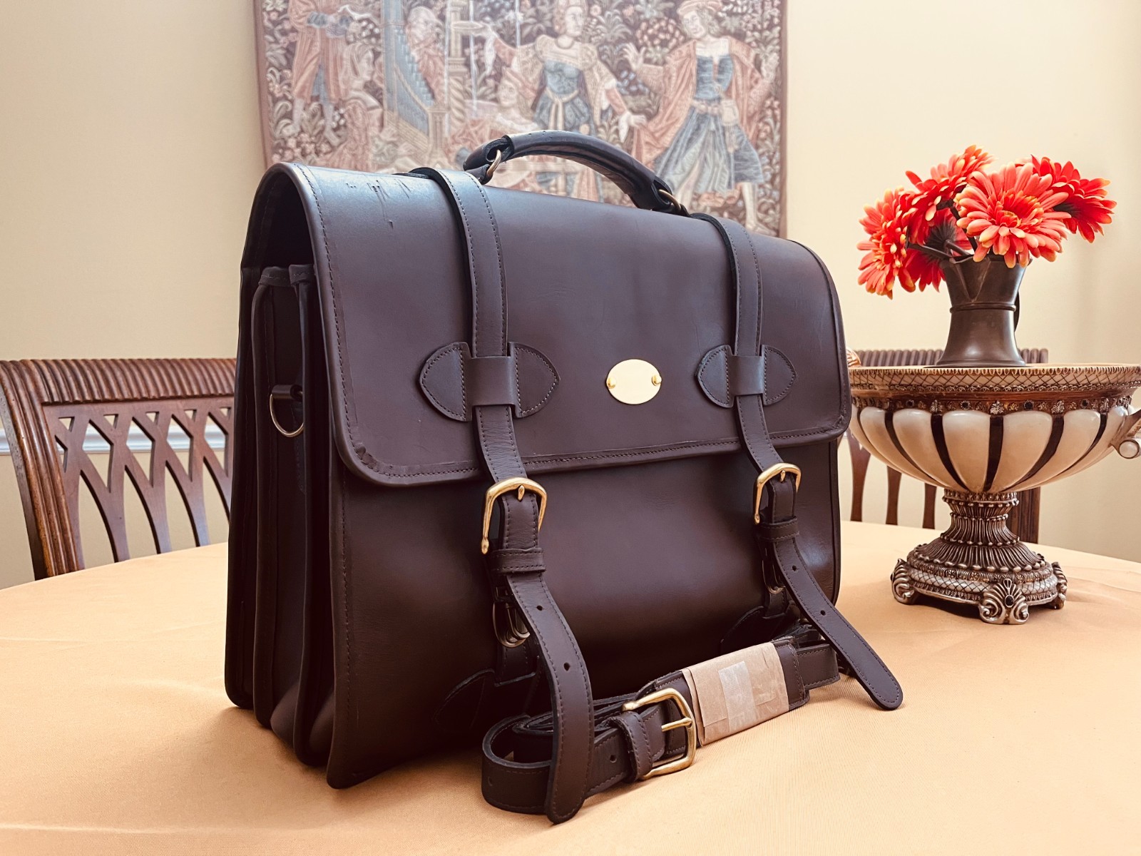 CUSTOM HIDE American Saddle Leather Briefcase / Messenger Bag / Lawyer Bag