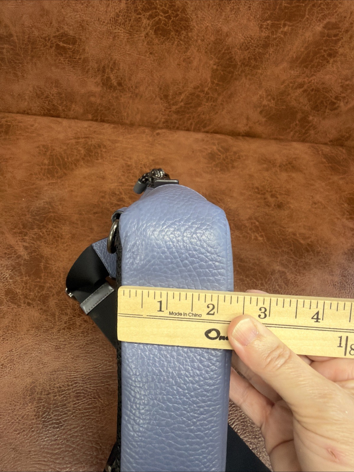 Coach C2950 Turner Pack Pebbled Leather Sling Bag Messenger