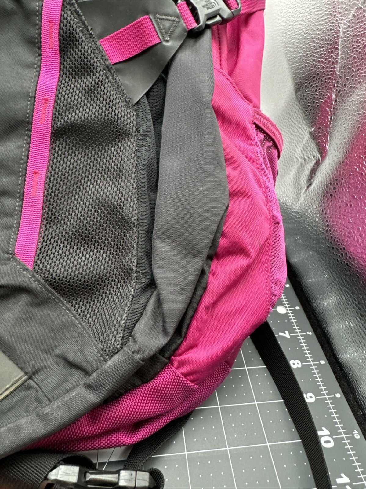 The North Face Backpack Recon Bag Travel School Gym Laptop Black Pink Flex Vent