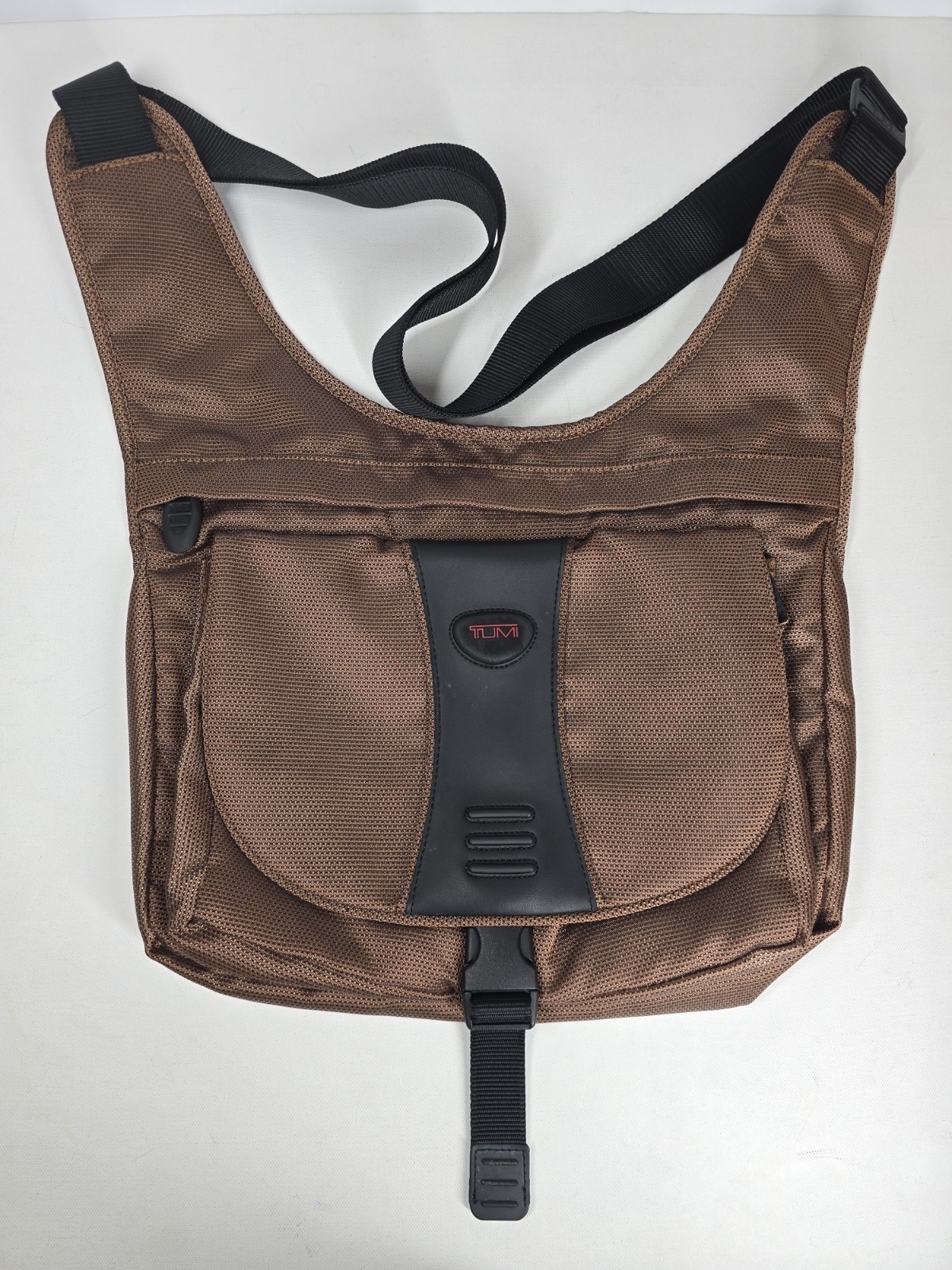 TUMI T2 Shoulder Messenger Crossbody Sling Laptop Ballistic Nylon Brown Copper