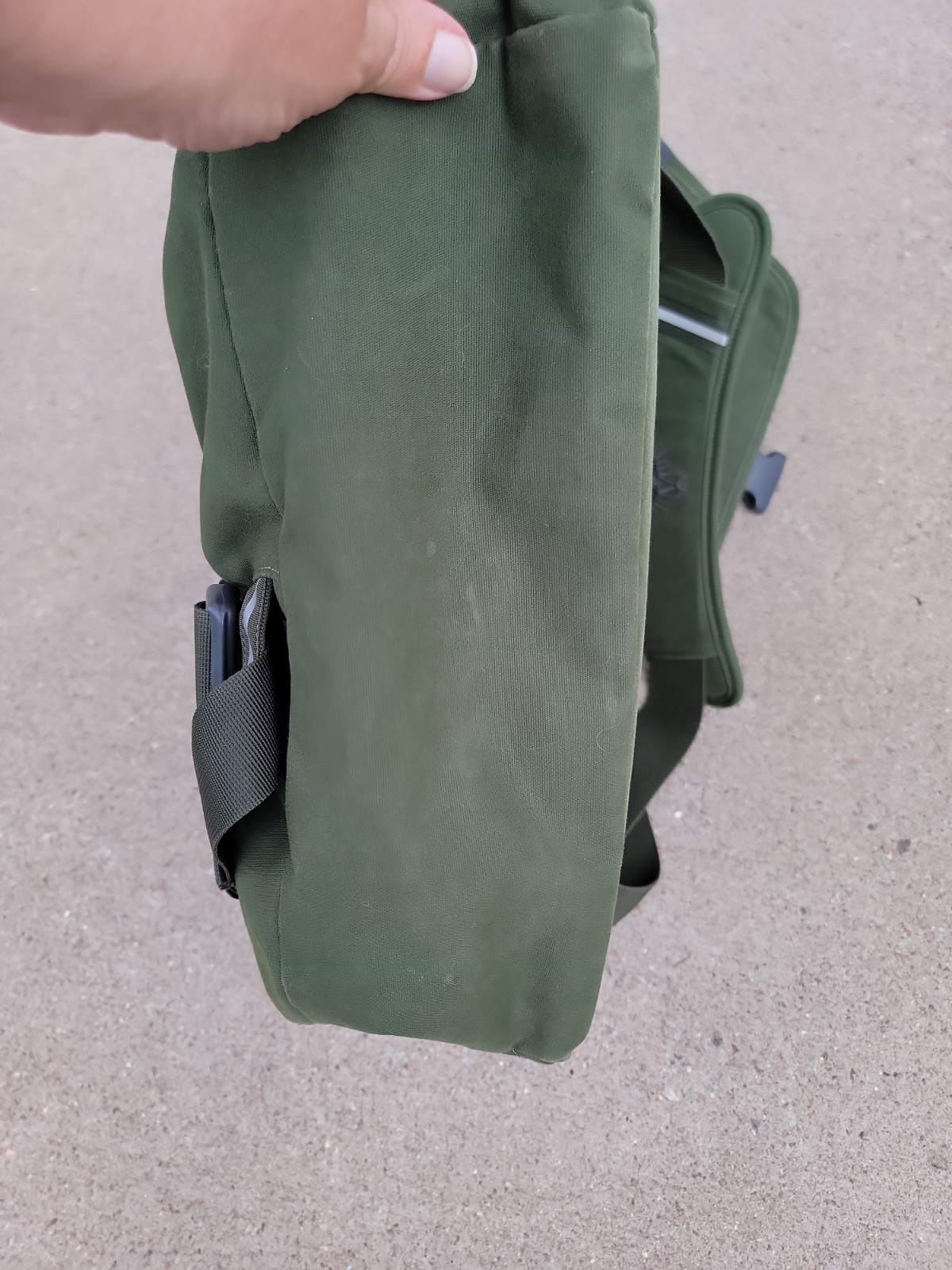 Osprey Courier messenger laptop strap Green pockets bag 19×16