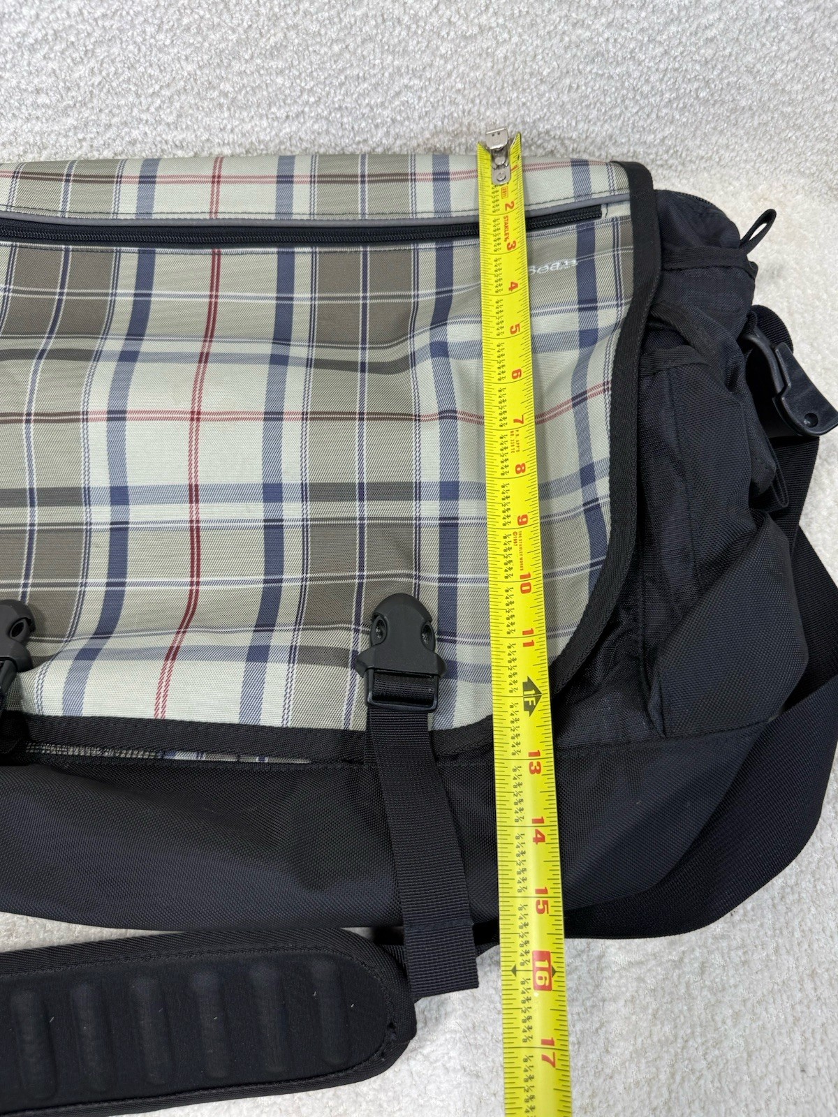 *VGUC* LLBean Medium Sized Plaid Messenger Bag with/Laptop Sleeve