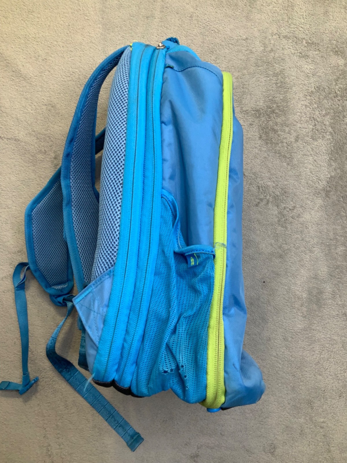 AG Sport Bags “OO” Only One Regular Sports – Traveling backpack 30 liters