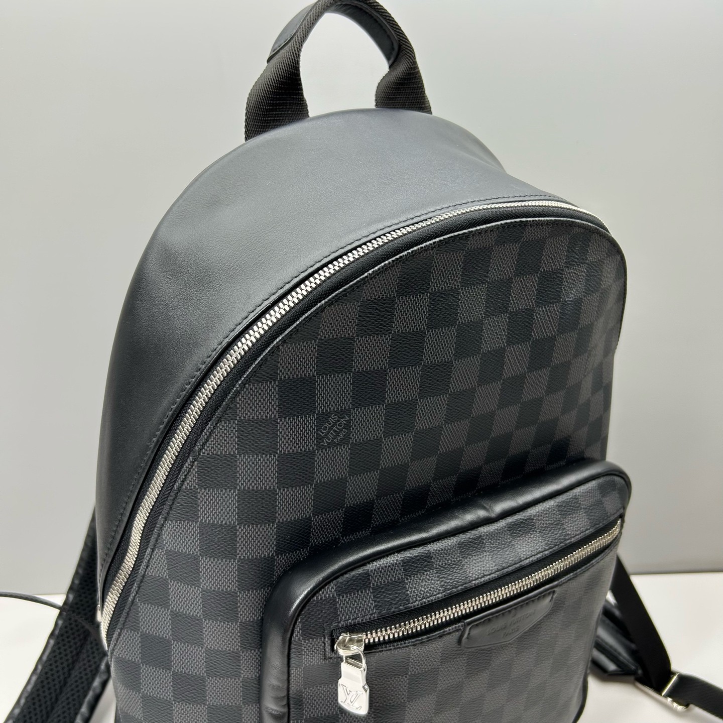 Louis Vuitton Pre-Owned Authentic Josh Backpack Black N40365 30x40x12cm