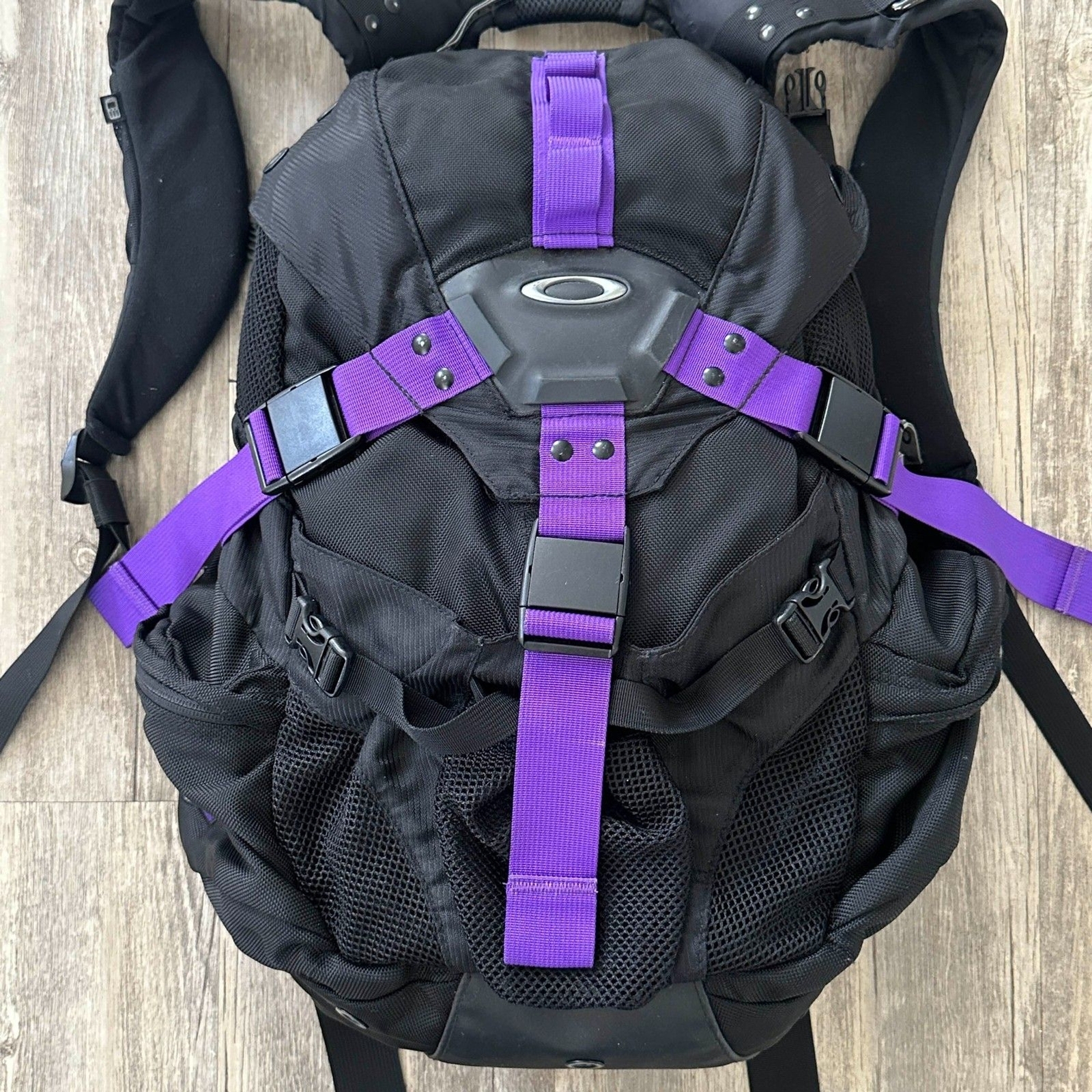 Vintage Y2K Oakley Icon 3.0 Backpack Infinite Hero Ash Purple Black