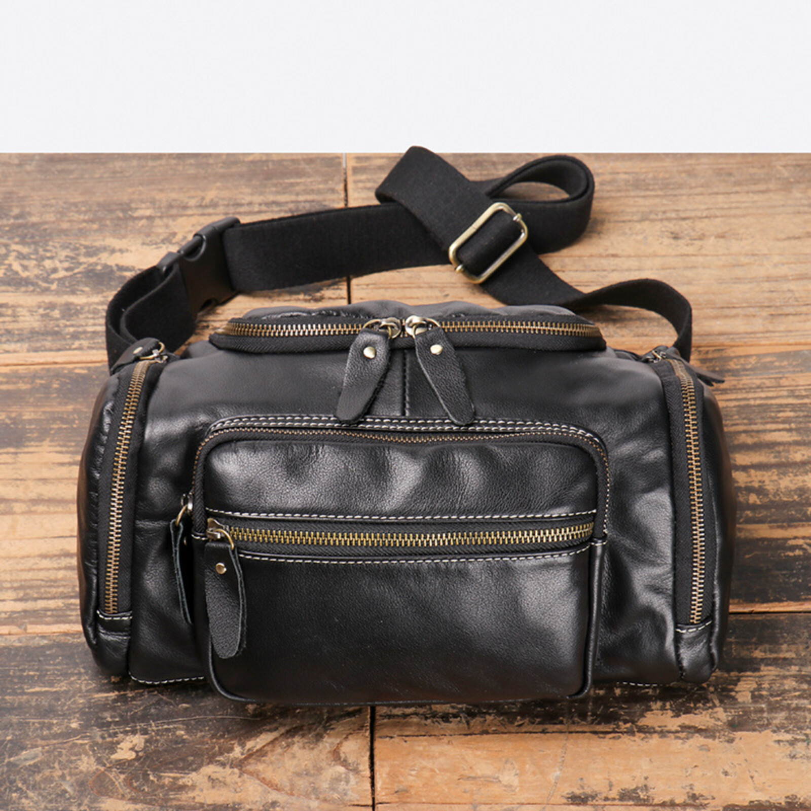 Men’s Leather Shoulder Bag Multi-Pocket Crossbody Messenger Bag