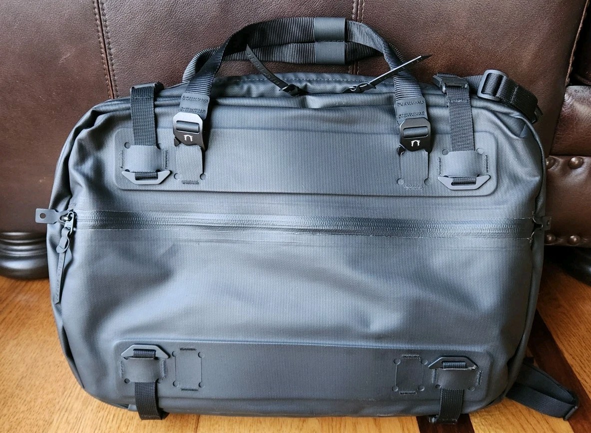 Black Ember FORGE Black Briefcase Backpack Overnight Expandable **MINT**