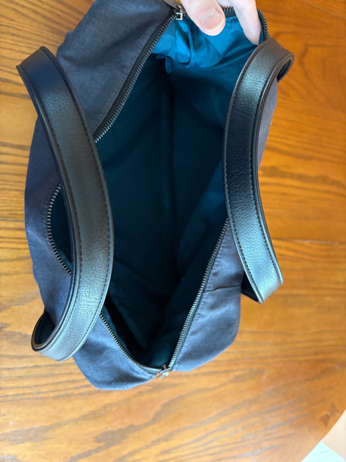 EPIC – Gray / Black Duffle Bag – EXCELLENT PRICE !!!