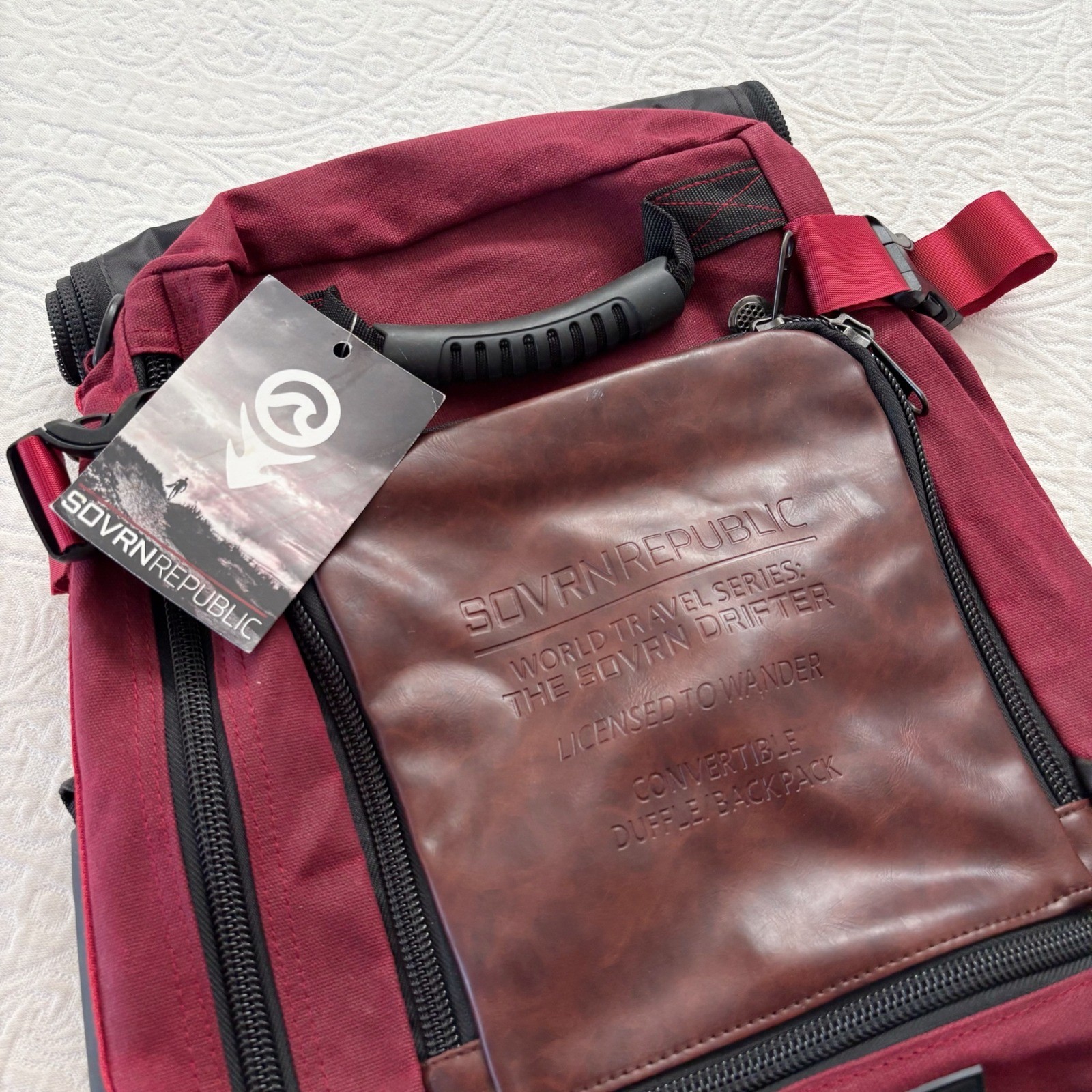 SOVRN REPUBLIC 30L Drifter 2.0 Convertible Duffle / Backpack, Burgundy