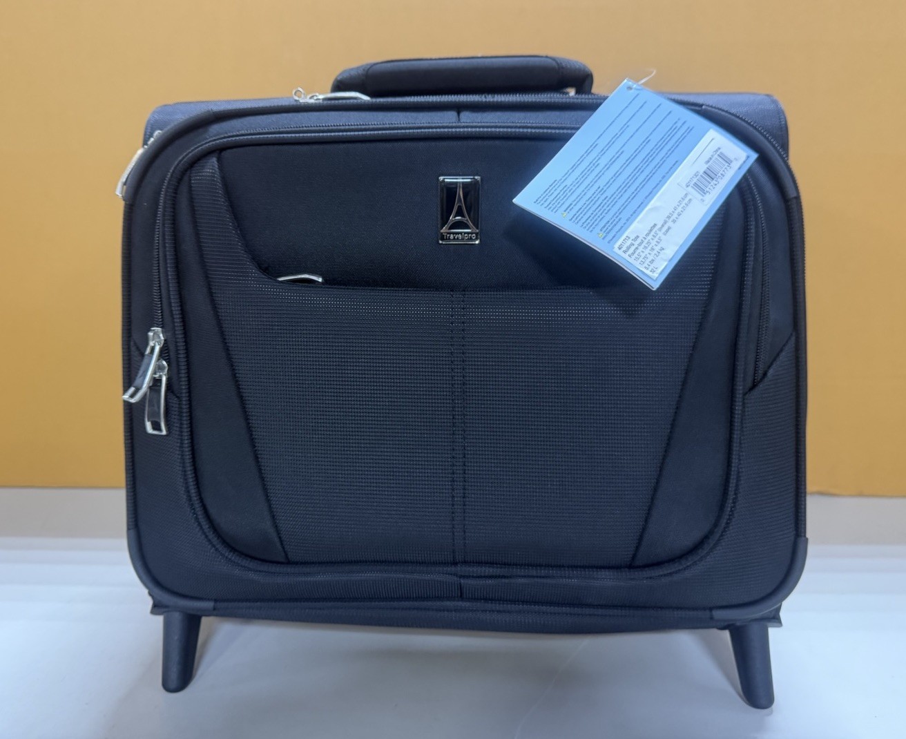 Travelpro Maxlite 5 Softside Upright 2 Wheel Bag, Black 16 Inch U28