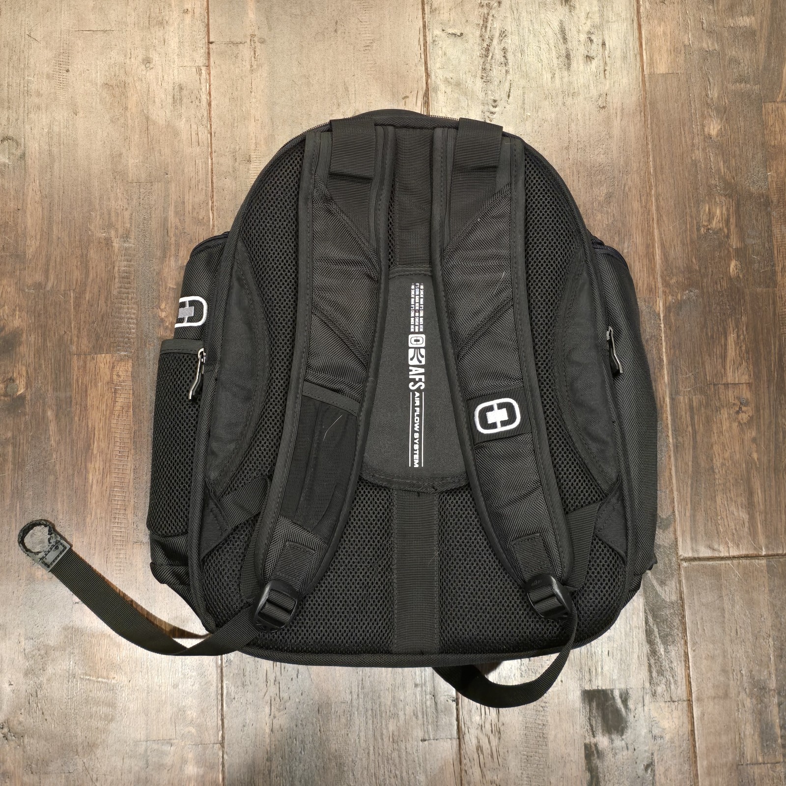 OGIO Punchout2go Backpack #411065 Black – Laptop Tech Multiple Compartments