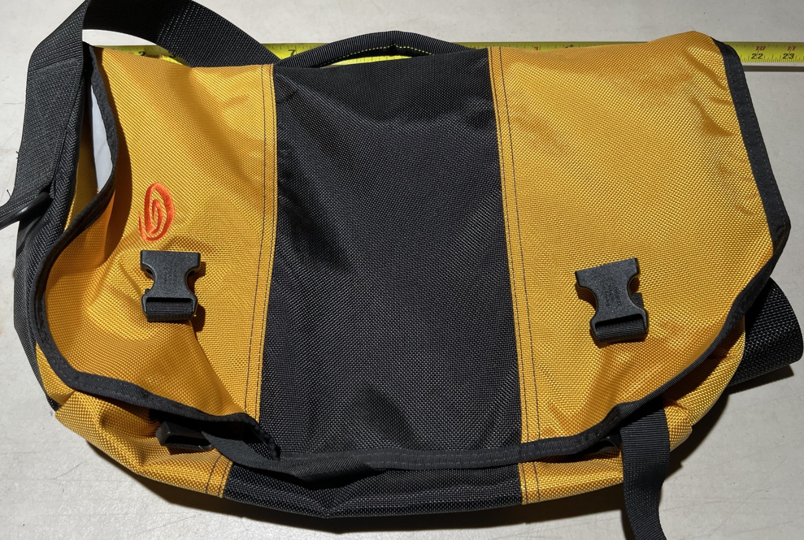 Timbuk2 Messenger Bag – Yellow, Size Medium, Light Use, Good Condition