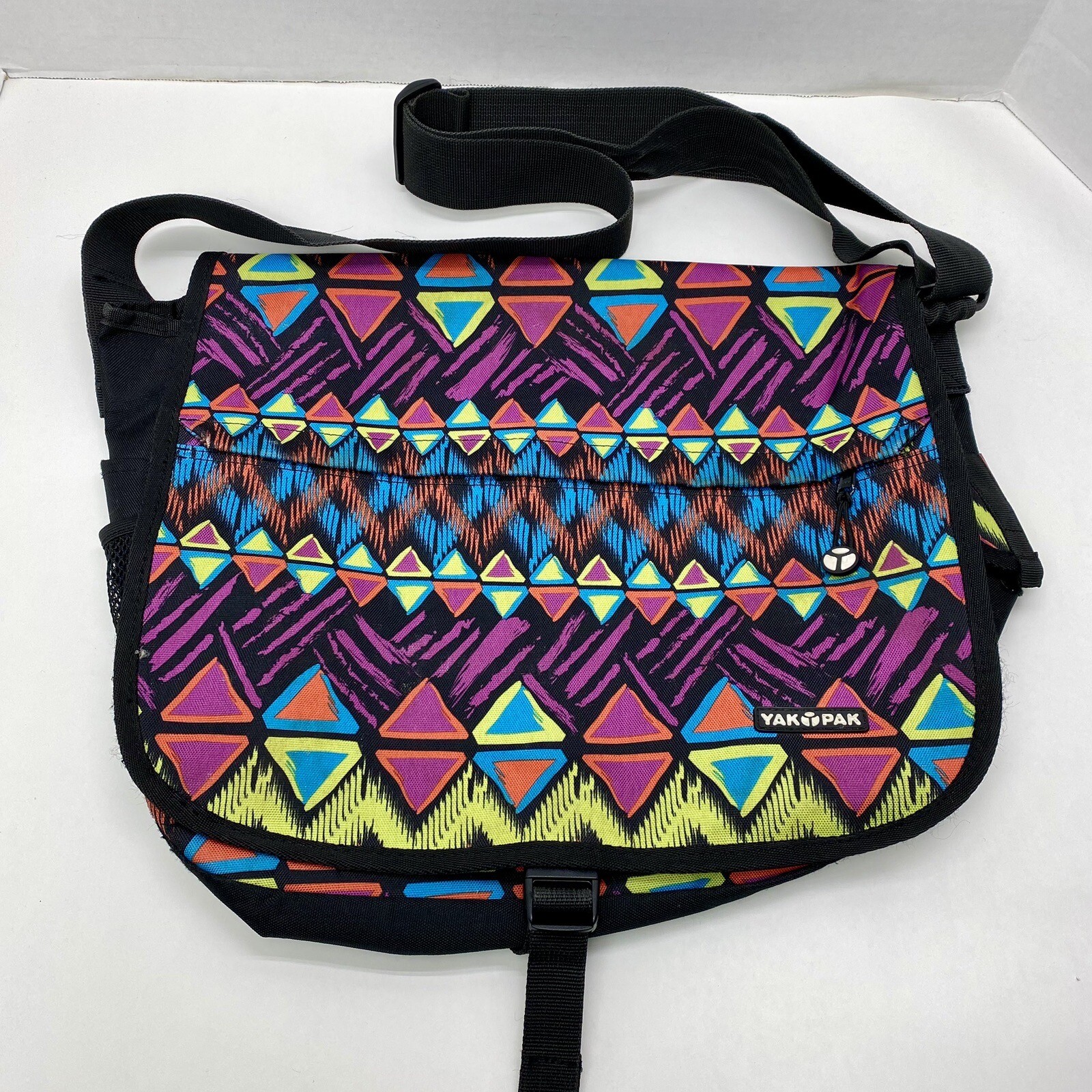 YAK PAK Vintage 90s Retro Geometric School Messenger Bag Art Cross Body