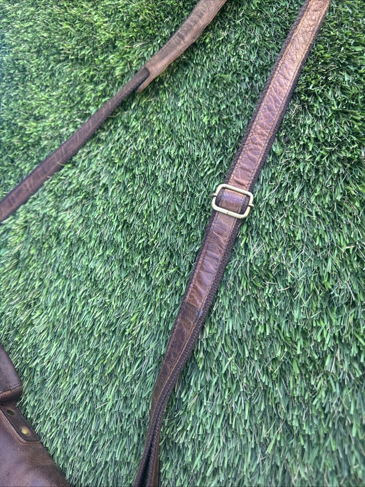 KomalC Distressed Genuine Leather Briefcase Laptop Messenger Bag • Fabulous