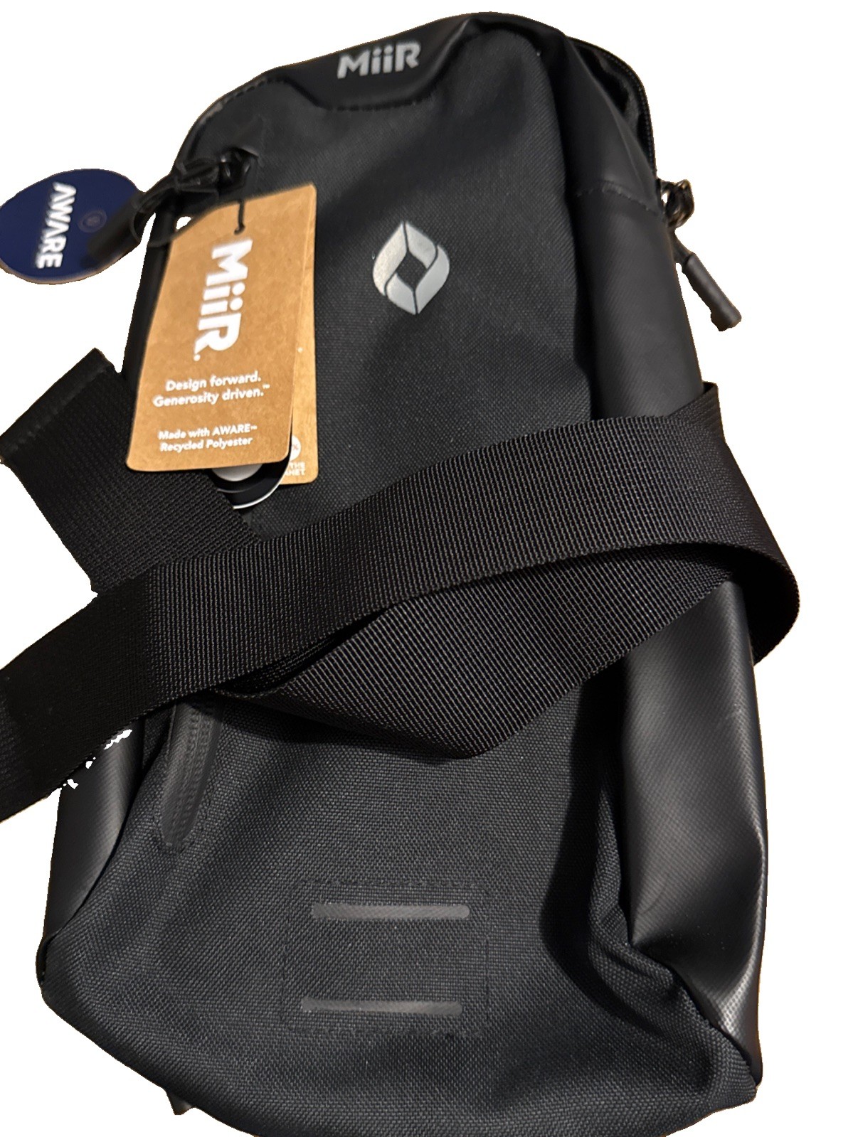 MiiR Olympus 2.0 2L Black Water Resistant Sling Messenger Bag New With Tags