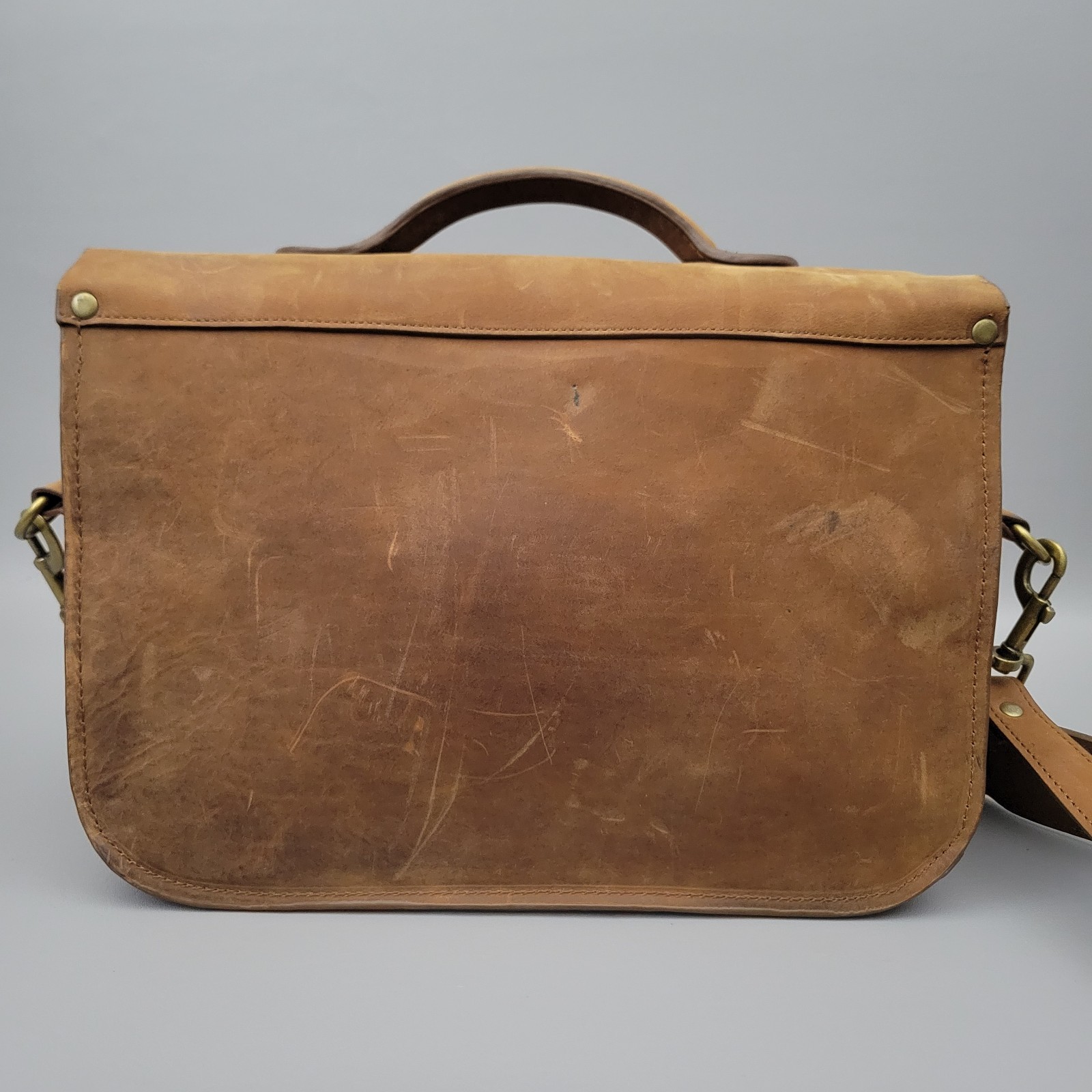 Vintage Duluth Trading Leather Bashful Billionaires Briefcase Messenger Bag