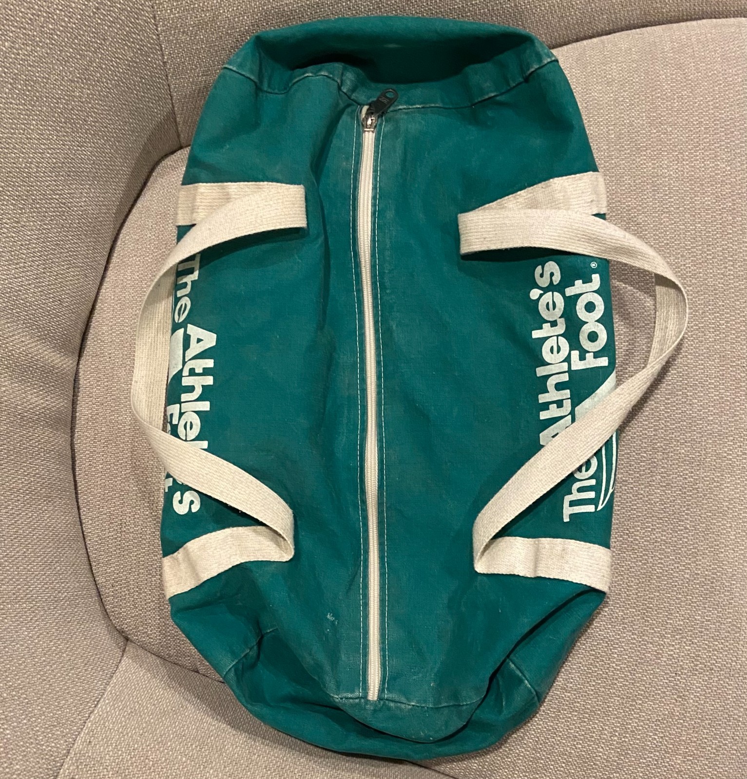 Vintage The Athlete’s Foot Duffel Bag – Mall Store – by Athletic Bag Co. of Utah