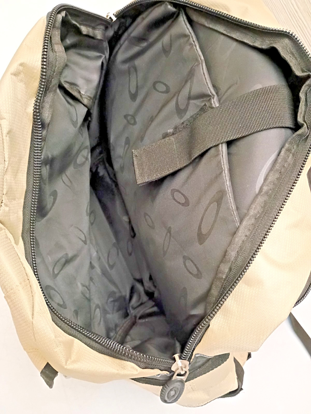 OAKLEY Tactical Backpack Factory Pilot 20-S1242-B Tan