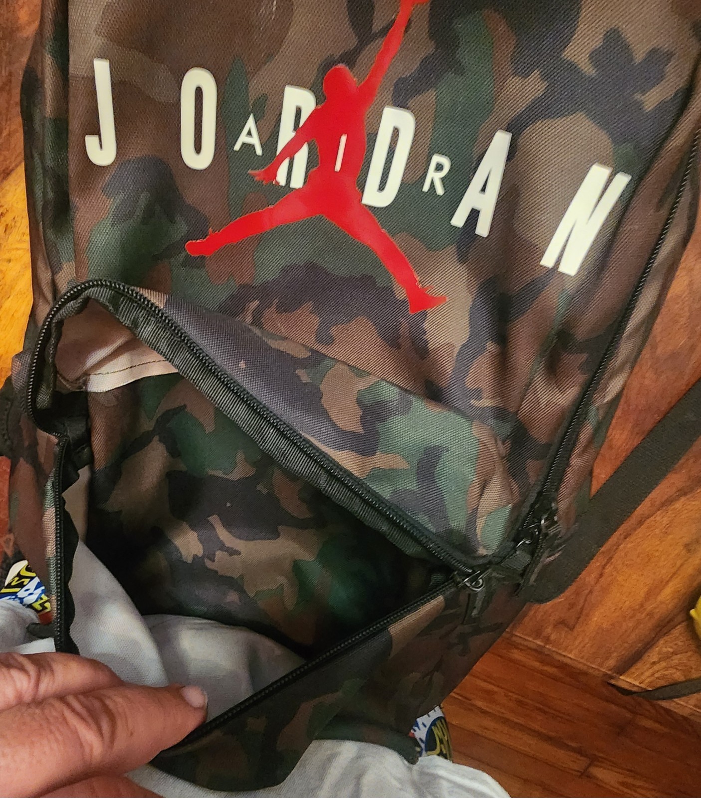 MICHAEL JORDAN AirJordan Camo Jumpman Classic Backpack School Sports Bag Laptop