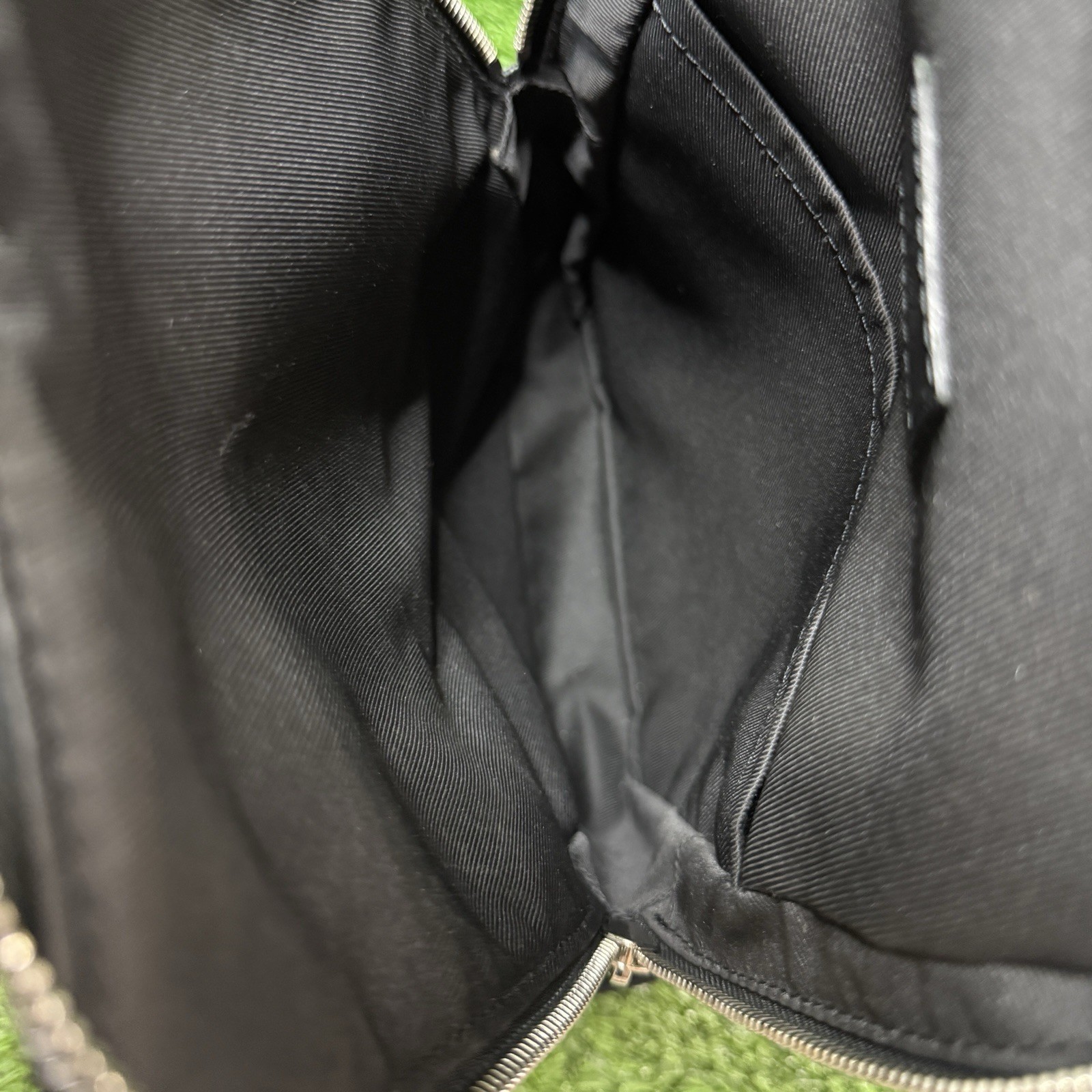 Authentic LOUIS VUITTON body bag Damier Graphite Avenue Sling Bag