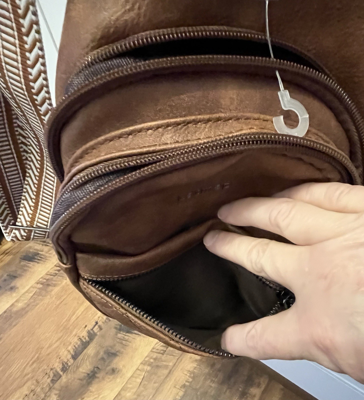 Latmap Brown Crossbody Bag Men Adjustable Strap Diamond Pattern Inner Pockets