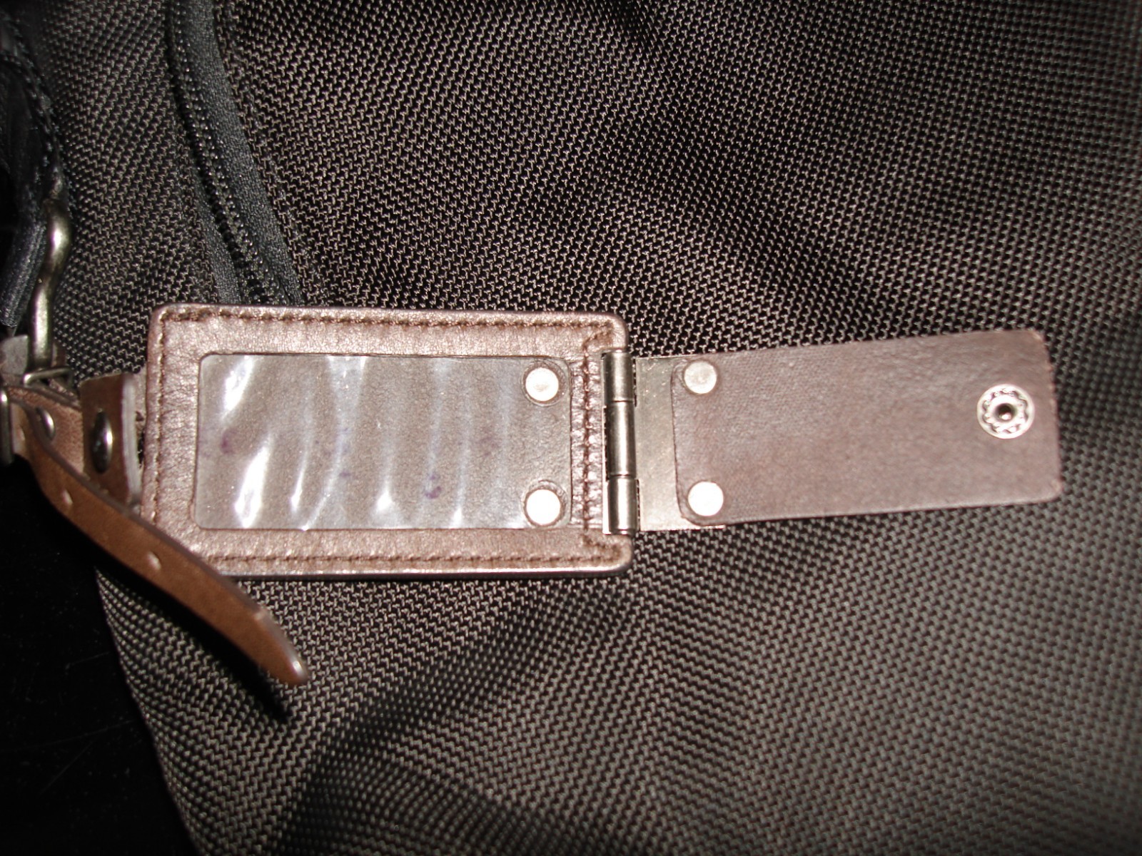 TUMI Alpha Bravo Men’s Small BROWN Crossbody Messenger Shoulder Travel Bag EUC