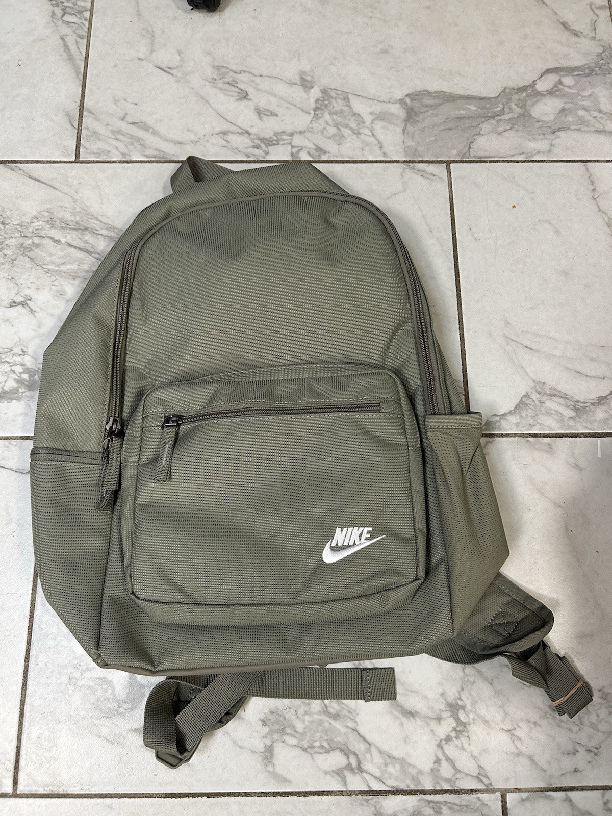 Nike Heritage Eugene Backpack “Light Army”green 23L, 17″x12″x5” inch BRAND NEW!
