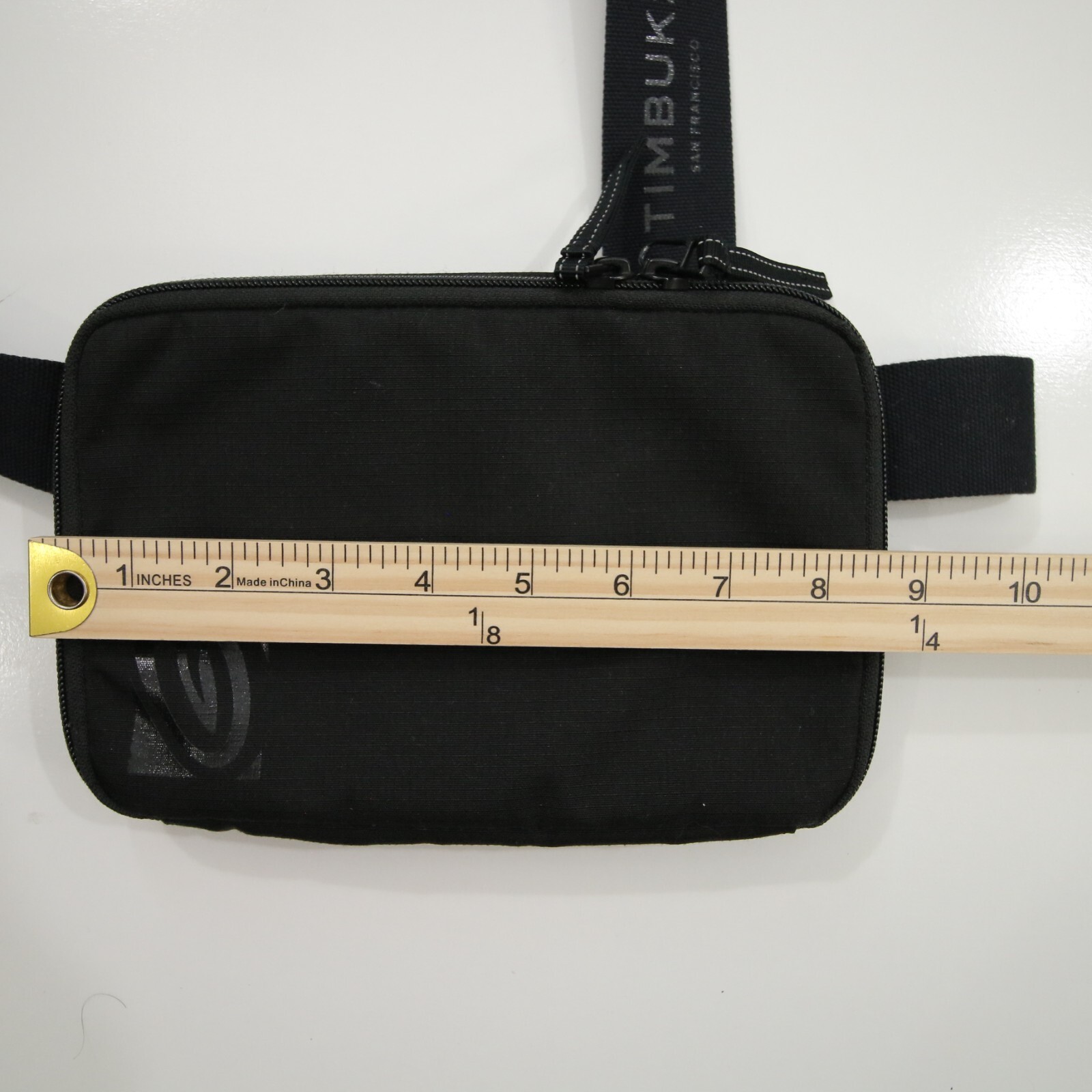 Timbuk2 Slingshot Crossbody Black 8.5 x 6 x 1 in