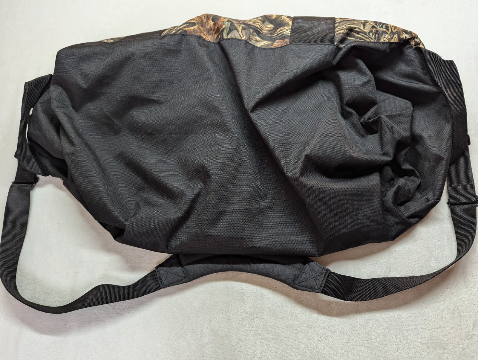 Cabela’s Seclusion 3D Camouflage Duffel Bag Carry On Weekender Outdoors VTG