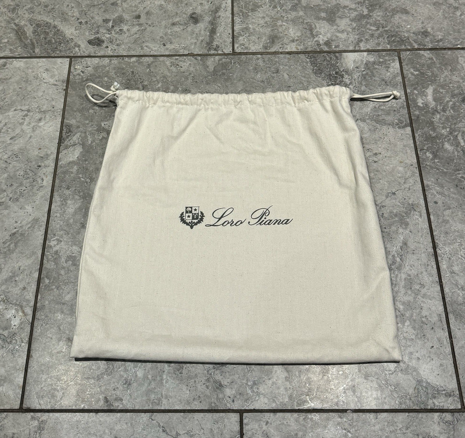 LORO PIANA ‘Extra Pouch L29’ Grained Calfskin Leather Bag Warm Mastic Onyx $2250