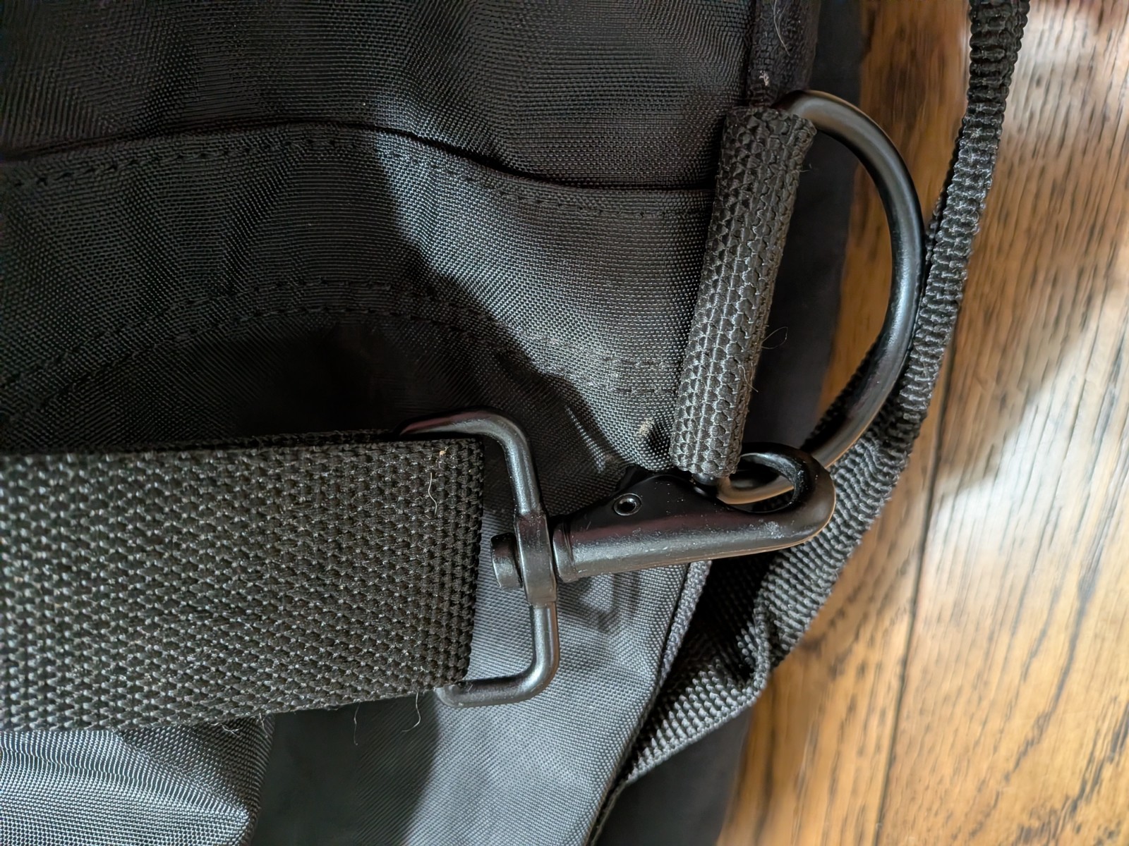 Uline Extra Large Duffle Tote Bag Black Handle Shoulder Strap 34x16x14
