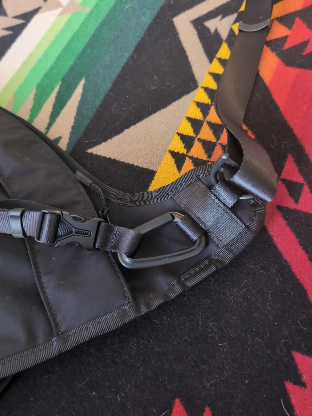 master-piece – face front pack sling bag – black nylon (No. 02870)