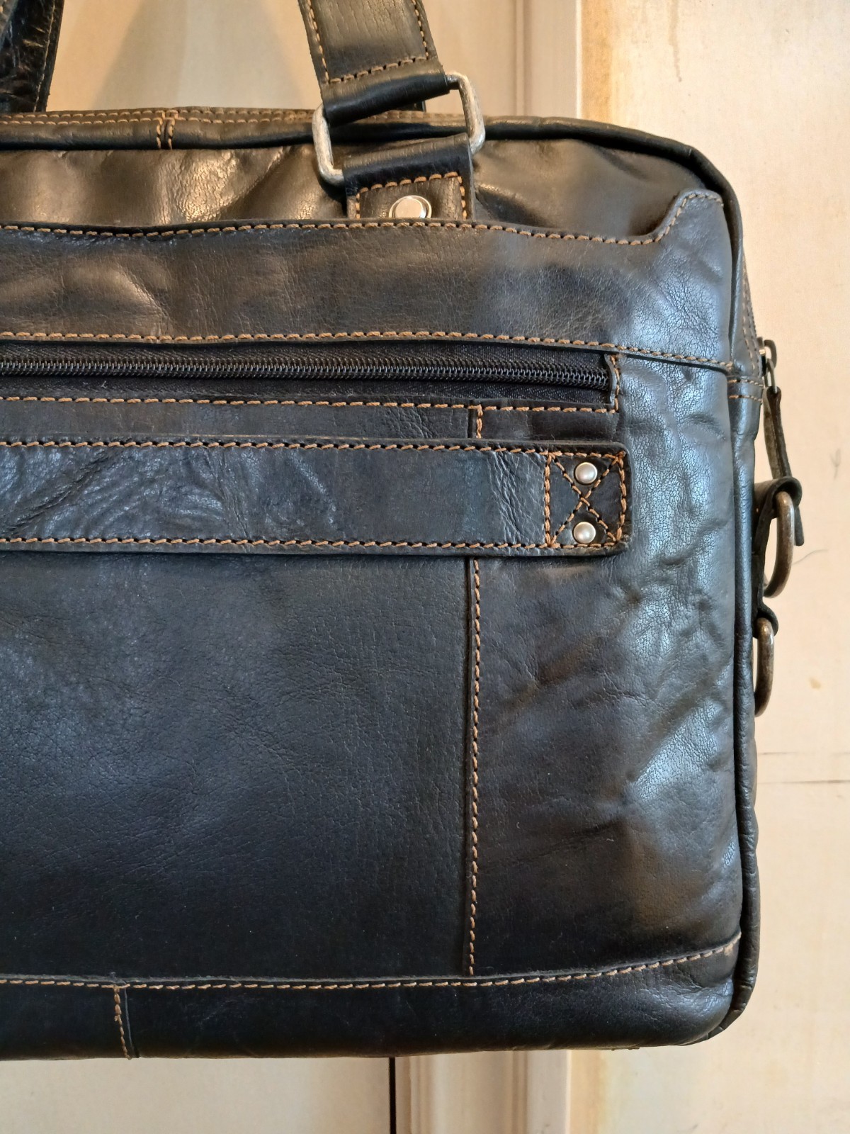 Jack Georges Voyager Buffalo Leather Soft Briefcase, Zip-Top w Strap, Black New