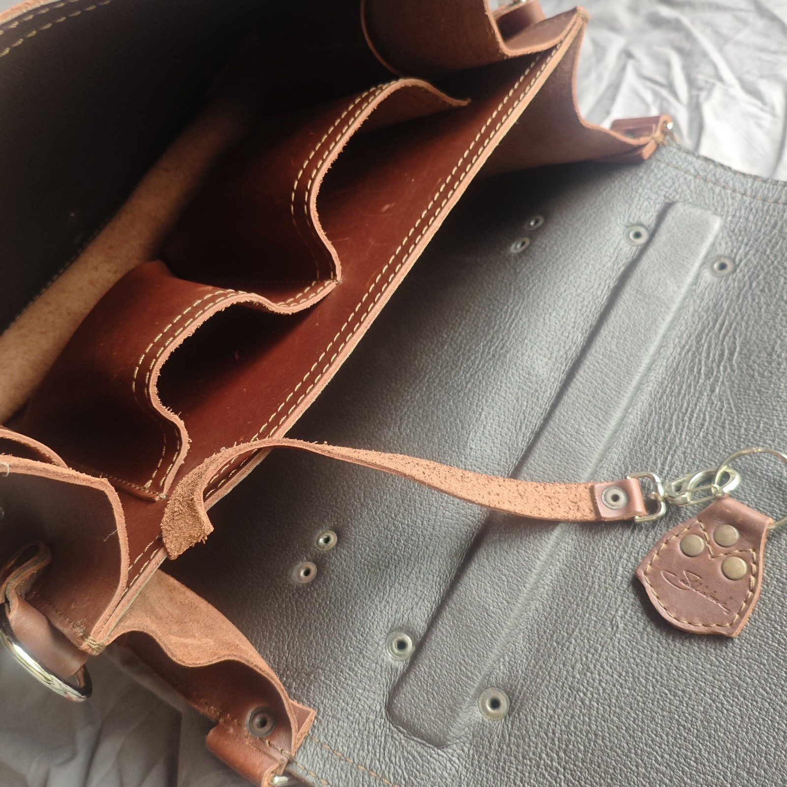 Saddleback Leather 14″ MEDIUM CLASSIC BRIEFCASE Suede | Pigskin Lined 2-Rivet