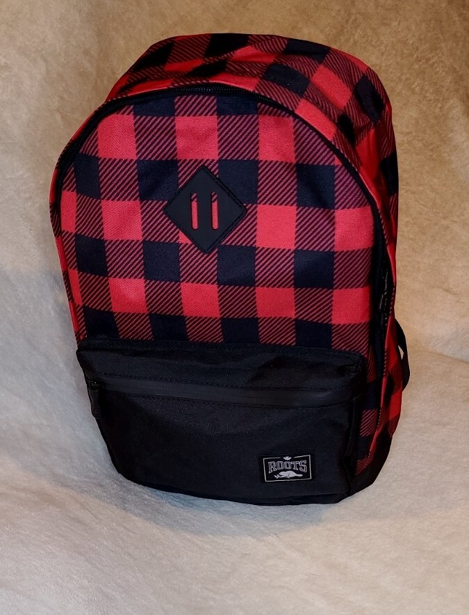 Roots Canada Feather-Weight Buffalo Plaid Backpack Water Resistant New With Tags